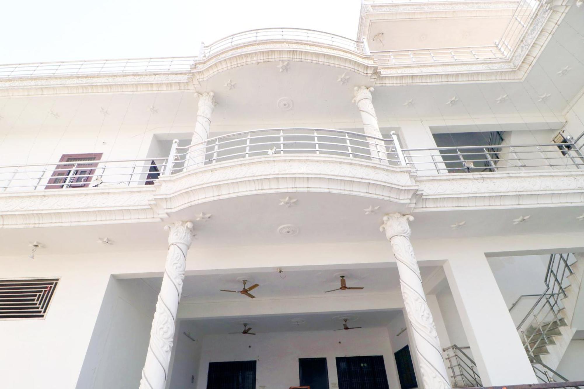 Hotel O Pushp Vatika Bhiwani Экстерьер фото