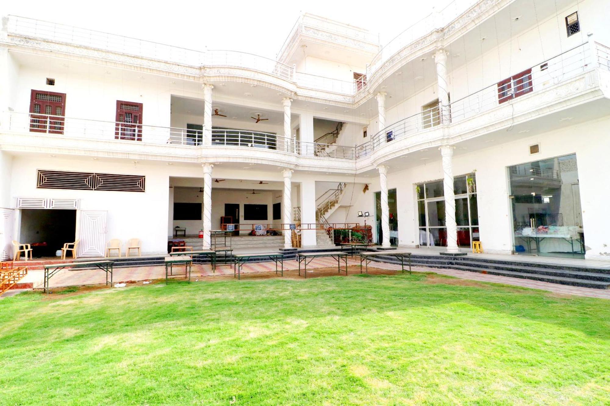 Hotel O Pushp Vatika Bhiwani Экстерьер фото
