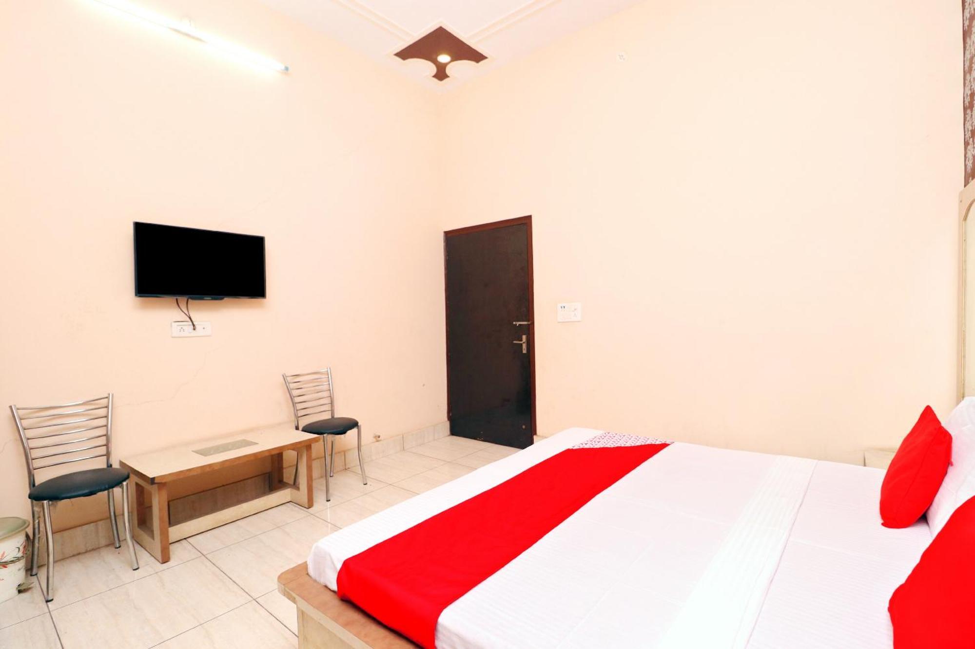 Hotel O Pushp Vatika Bhiwani Экстерьер фото