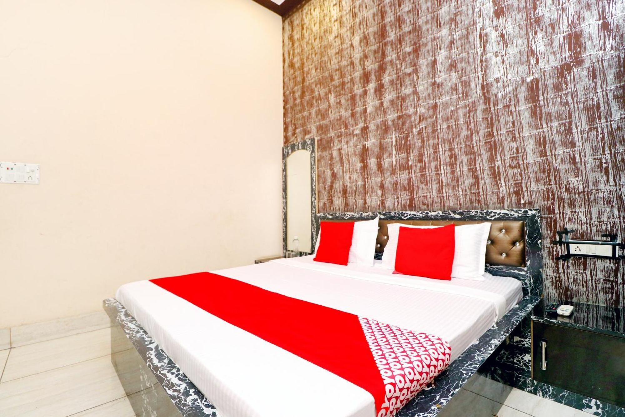 Hotel O Pushp Vatika Bhiwani Экстерьер фото